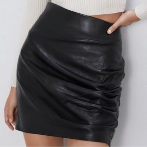 Zara rushed faux leather mini skirt. Size xs. New with tags on